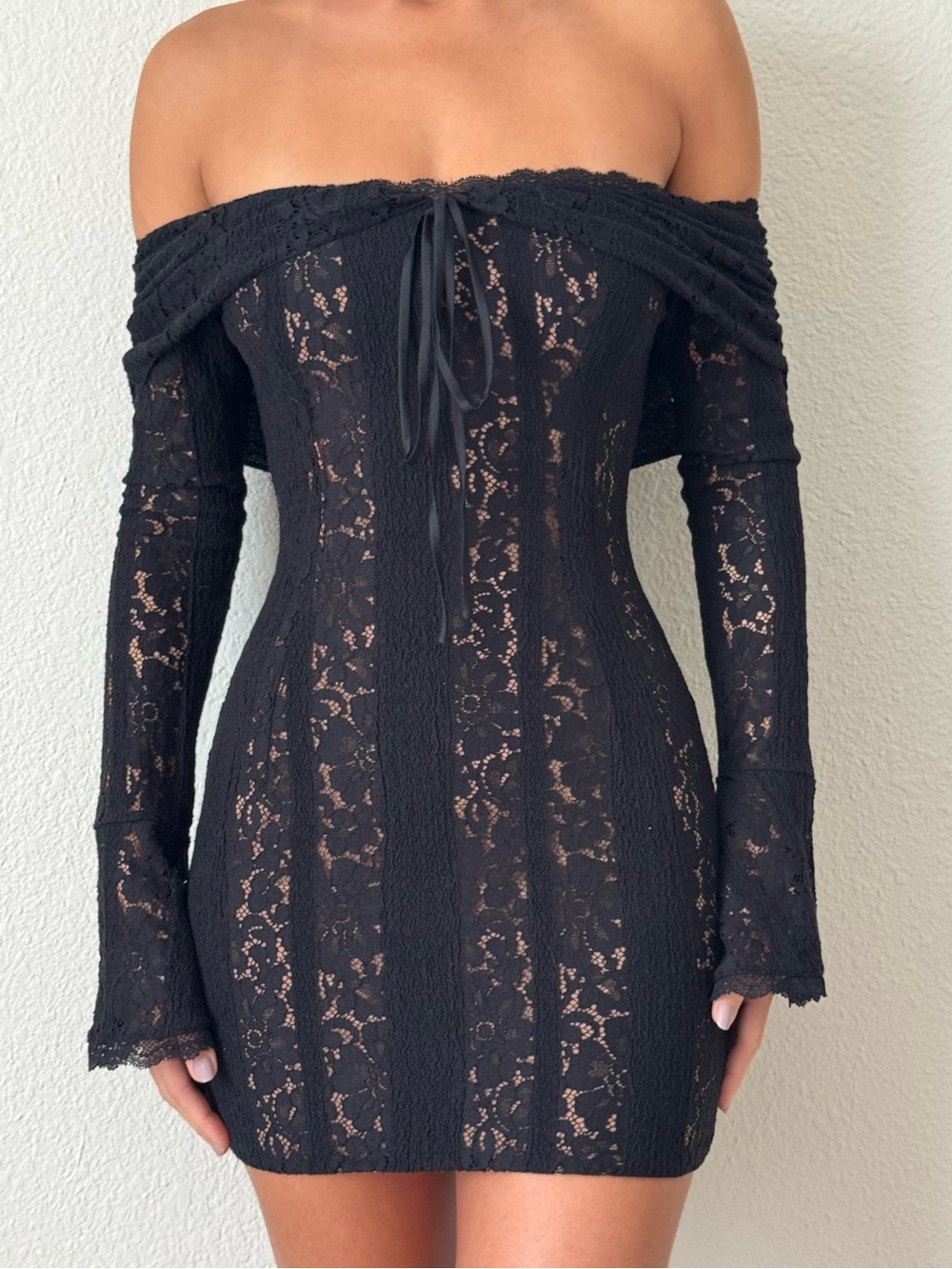 House of CB SADIE
Black Floral Lace Off Shoulder Mini Dress
